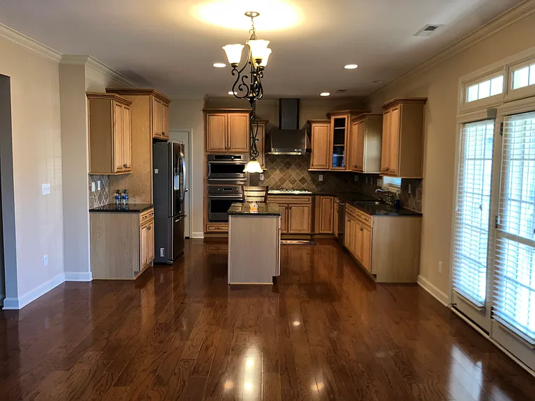 2312 Alderbrook Dr — Photo 6