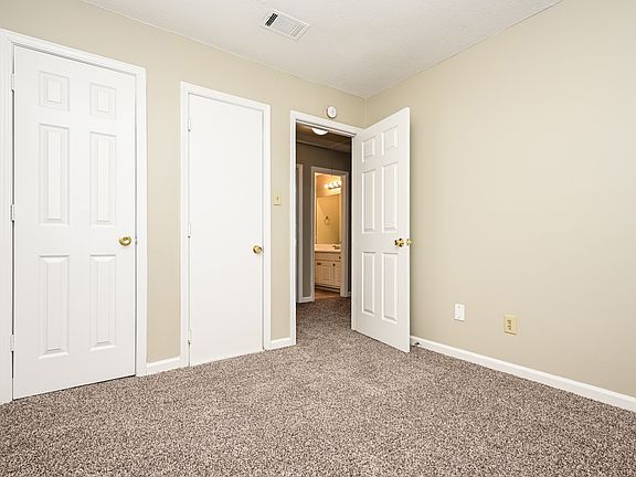 3rd image of 419 Tina Hely Ct