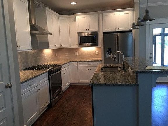 Kitchen- All appliances included