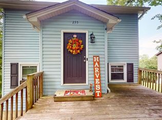 235 Sarah St, Mount Airy, NC 27030