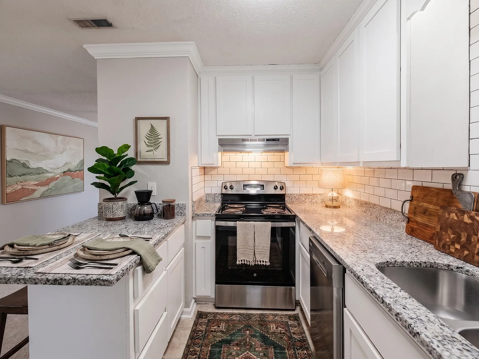 Forest Pointe — Photo 2