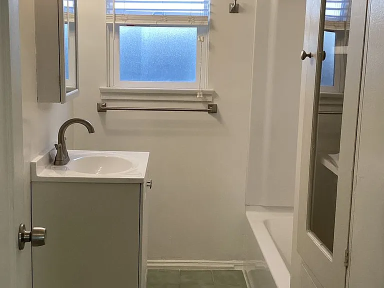 609 E Central Ave — Photo 31