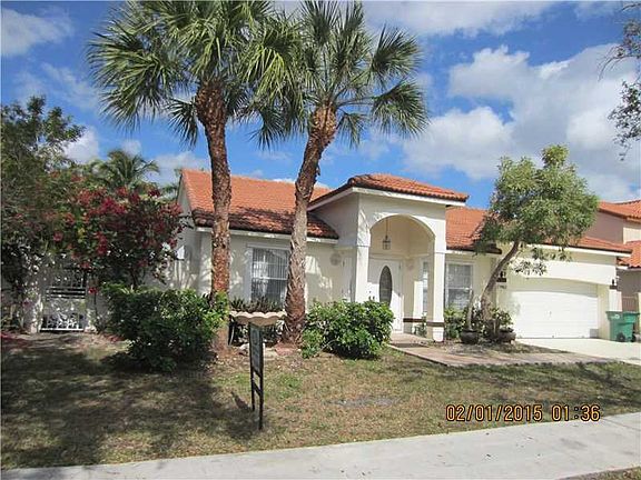 4th image of 19483 NW 87 Court Cir