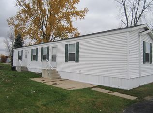 1314 Renfrew St #185, Owosso, MI 48867