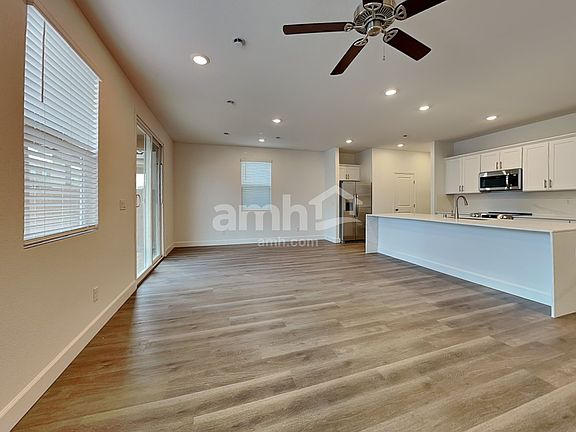 5th image of 6429 Rush Ave