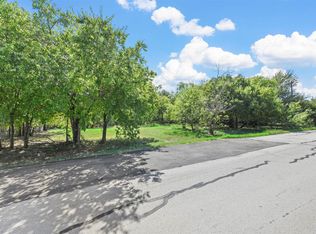904 Stephie Ann Ct, Arlington, TX 76002
