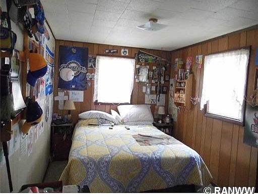 4th image of 211 River Dr