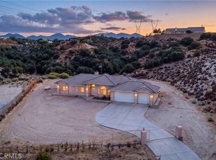 6890 Oak Hill Rd, Oak Hills, CA 92344