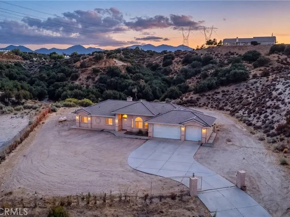 6890 Oak Hill Rd, Oak Hills, CA 92344