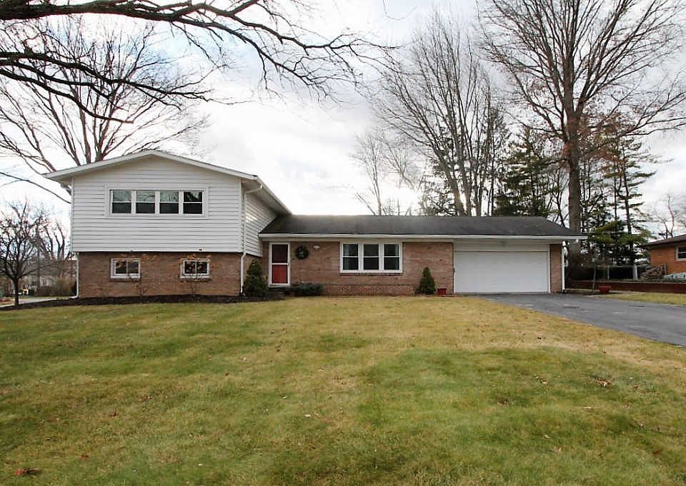 1st image of 125 Blueberry Ln