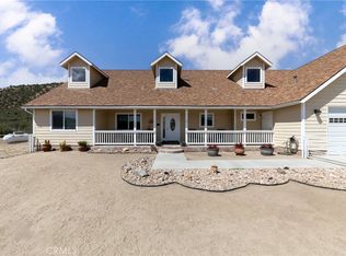 5935 Monte Vista Rd, Phelan, CA 92371