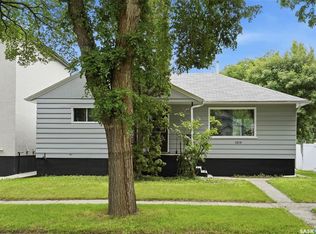 1318 B Ave N, Saskatoon, SK S7L 1G5