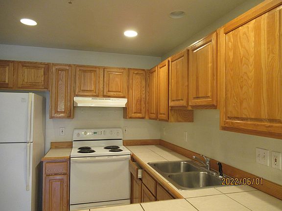 3rd image of 3030 W Goedeck Ave #10