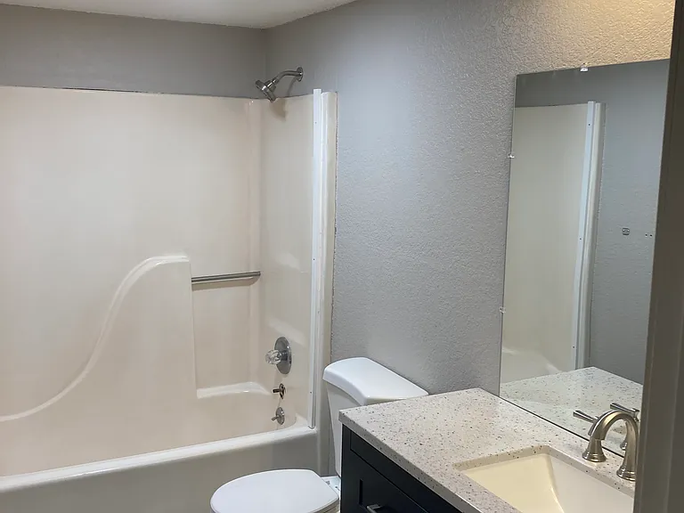 181 NW Zaun Ave #183 — Photo 7