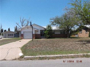 1213 N Chalmers St, Altus, OK 73521