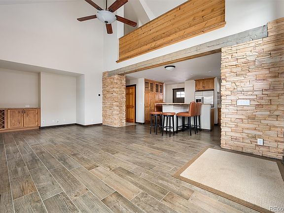 5th image of 127 Silver Sage Road