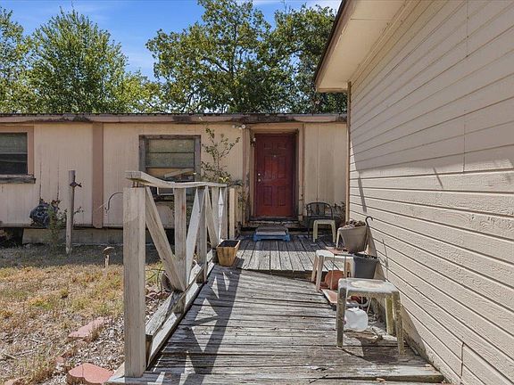 5th image of 125 Live Oak Dr