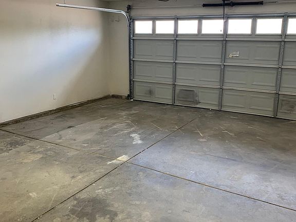 2nd image of 12438 Pawnee Ave