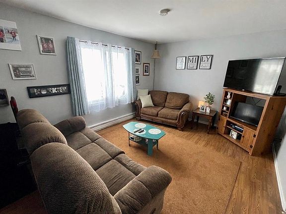 3rd image of 44 Adams Avenue