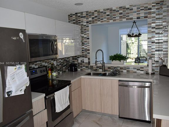 3rd image of 10255 NW 51st Ln