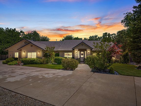 3rd image of 2780 Highland Bluffs Dr