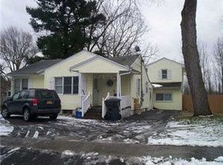 29 Booth St, Shortsville, NY 14548