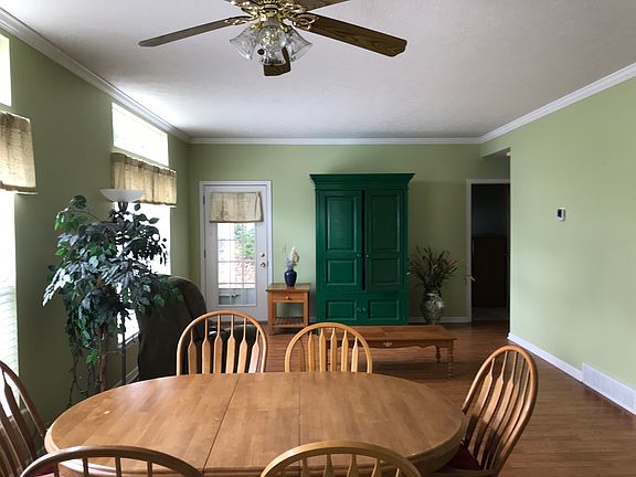 2nd image of 4268 Settlers Way