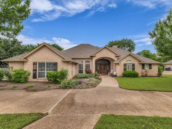 500 Gibraltar Ln, Lorena, TX 76655