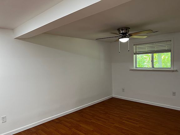 4th image of 4432 Mockingbird Ln APT B