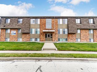 649 6th St, Bowling Green, OH 43402