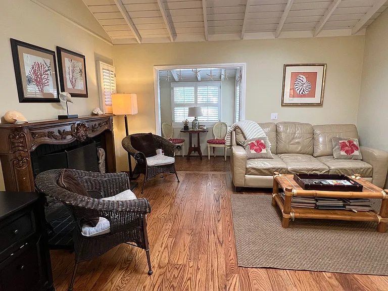 216 Onyx Ave — Photo 6