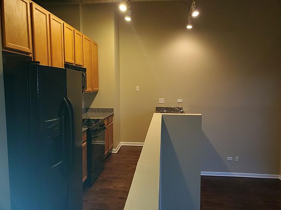 3rd image of 1550 S Blue Island Ave #7