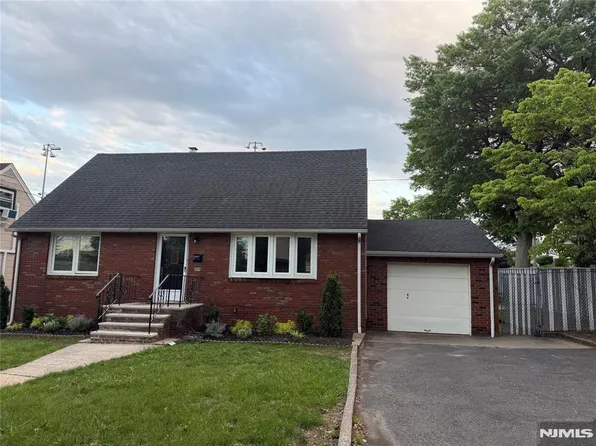 310 Passaic Avenue, Carlstadt, NJ 07072