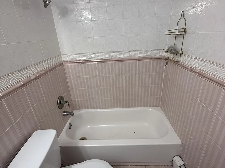 Bathroom2