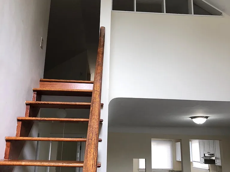 22570 Curie Ave — Photo 16