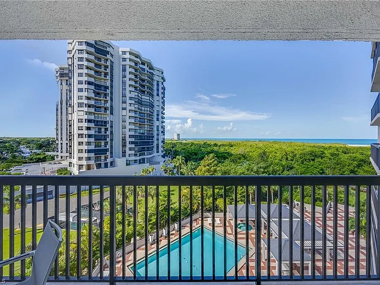 6075 Pelican Bay Blvd #605 — Photo 36