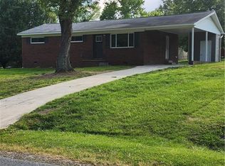5147 Glenview Dr, Archdale, NC 27263