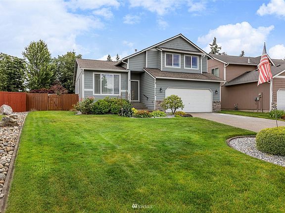 2nd image of 2526 187th St E