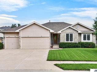 16110 Emiline St, Omaha, NE 68136