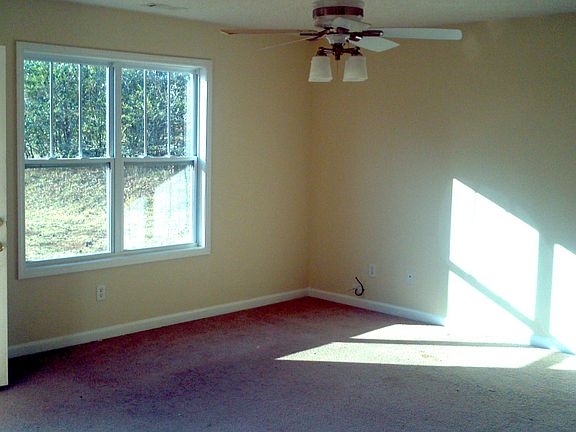 ha212 family room_08182015