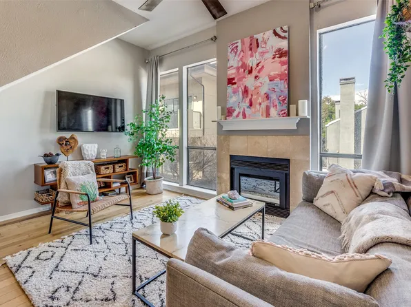 3907 Throckmorton St APT 2, Dallas, TX 75219