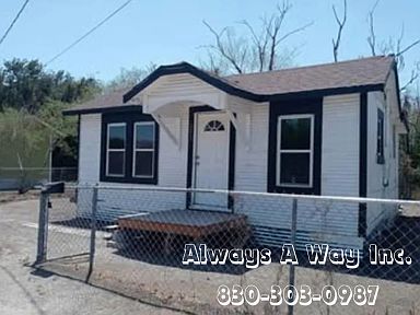 1st image of 309 W 11th St