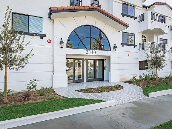 4th image of 2340 Montrose Ave Ste 306