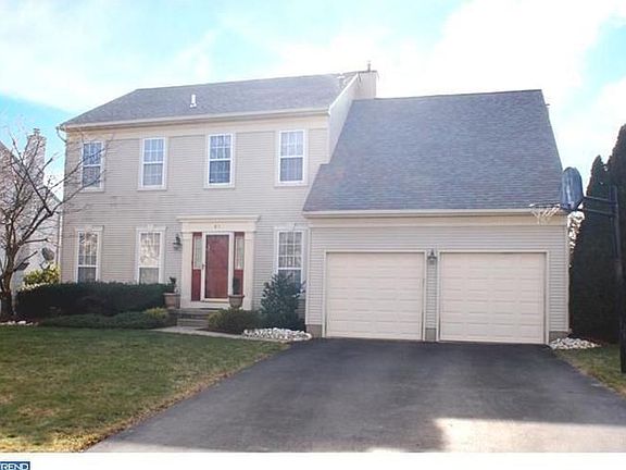 2nd image of 61 Jonquil Dr