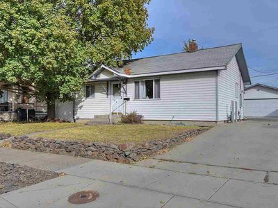 827 E Bridgeport Ave, Spokane, WA, 99207