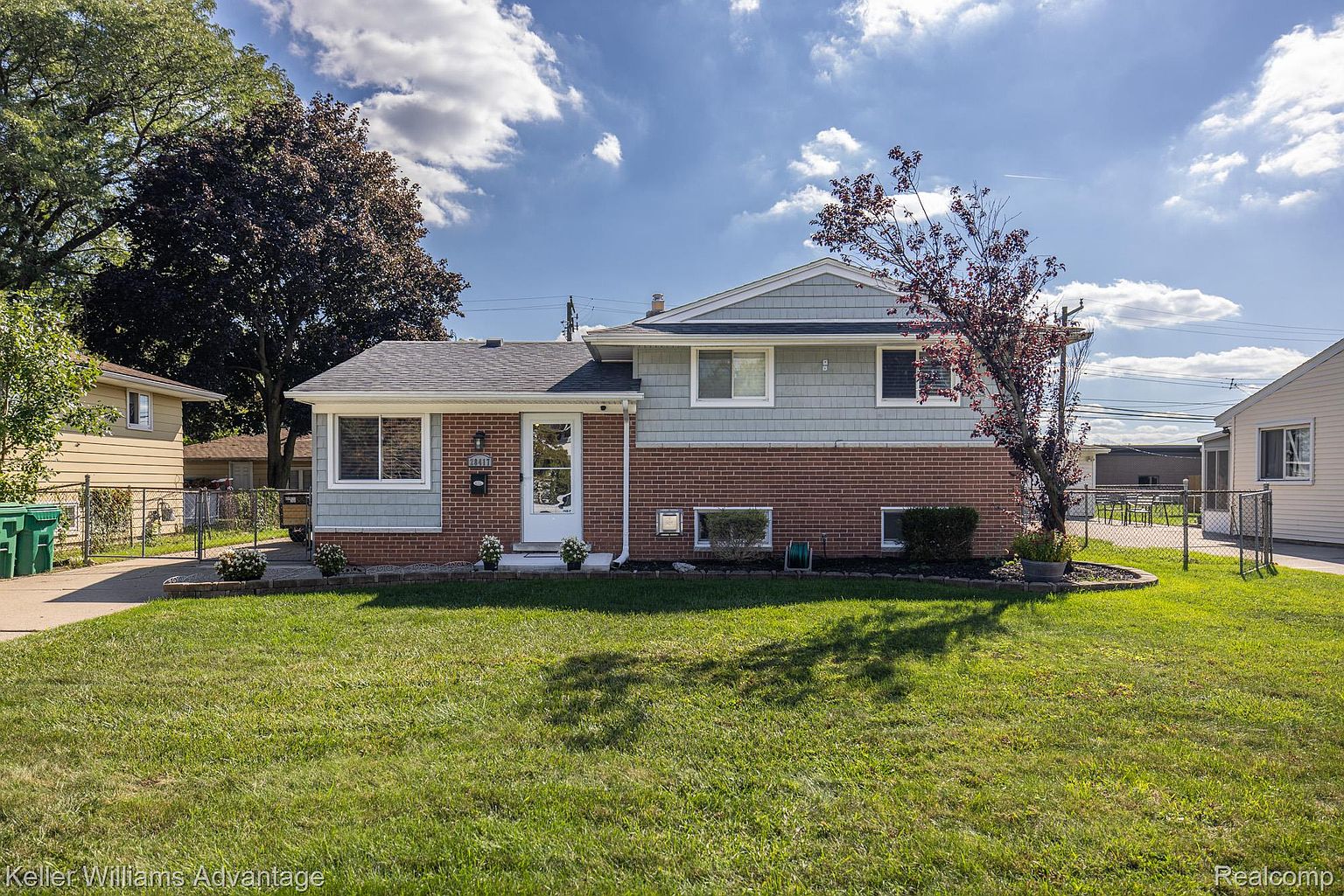 28417 Cambridge St, photo 1