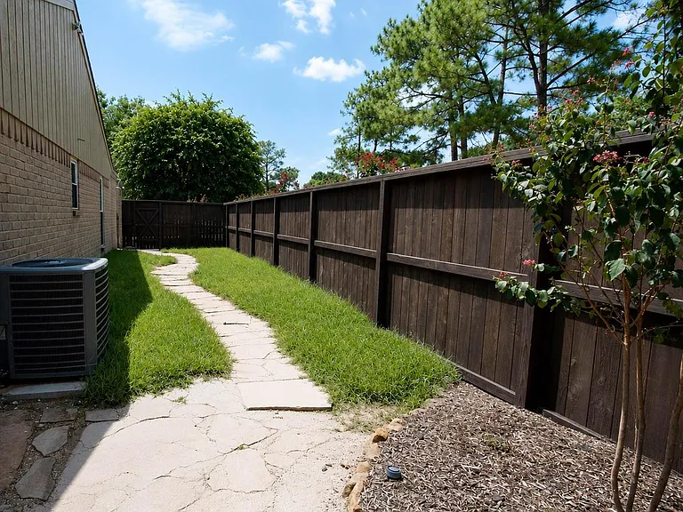 2303 Silver Sage Dr — Photo 25