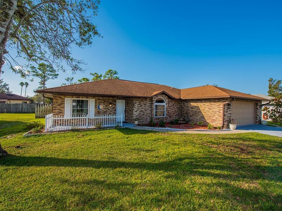 1st image of 998 Sandle Wood Dr