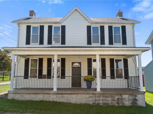 126 E Smithfield St, Mount Pleasant, PA 15666