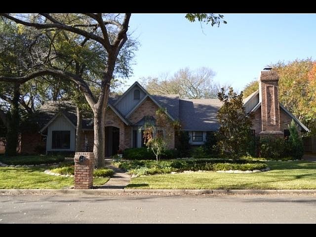 1st image of 9603 Oak Springs Dr